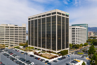 2000 Powell St, Emeryville, CA - aerial  map view