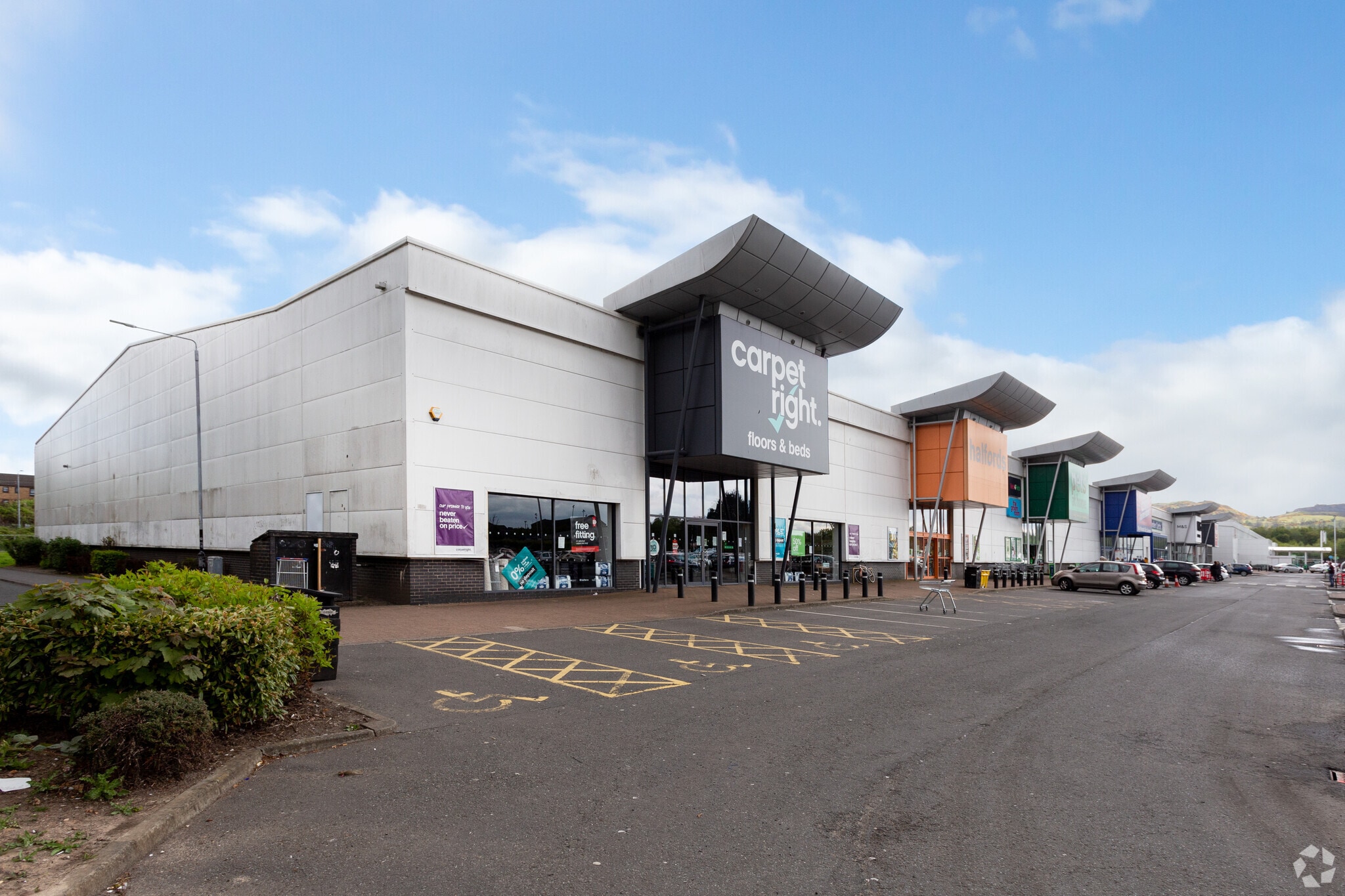 13 Glasgow Rd, Dumbarton for sale Primary Photo- Image 1 of 1