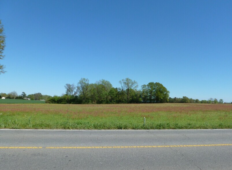 922 Ac Highway 41, Beulaville 28518 UK