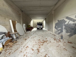 Retail in Amposta, Tarragona to rent Interior Photo- Image 2 of 4