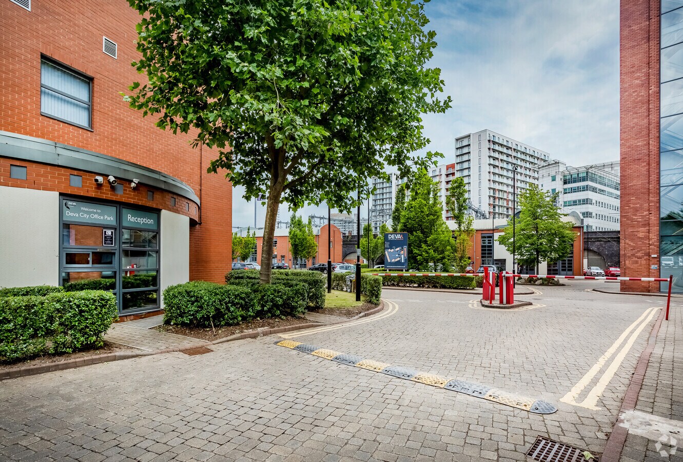 Trinity Way, Salford M3 7BD