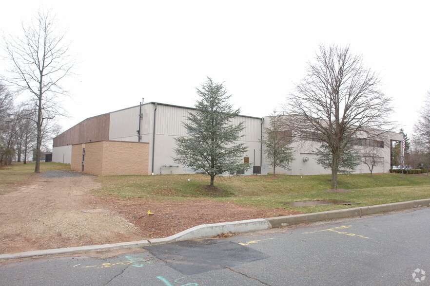 200 Campus Dr, Somerset, NJ for rent - Building Photo - Image 3 of 4