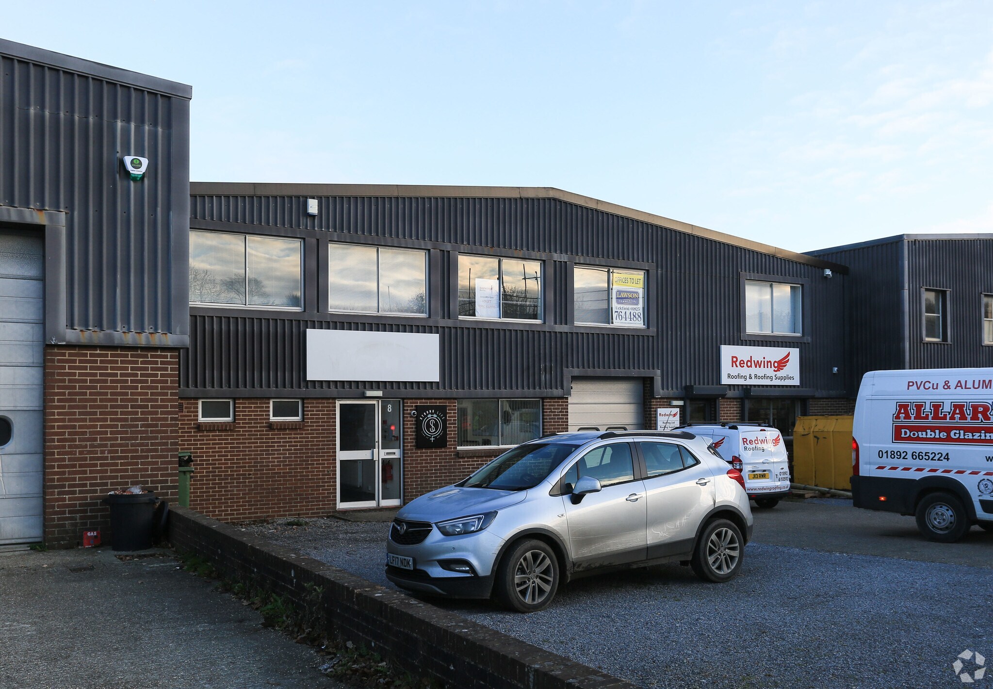 8 Sybron Way, Crowborough for sale Primary Photo- Image 1 of 1