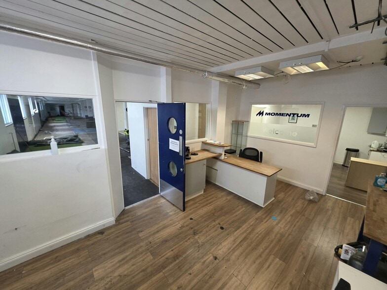 Regent Farm Rd, Newcastle Upon Tyne to rent - Interior Photo - Image 2 of 41