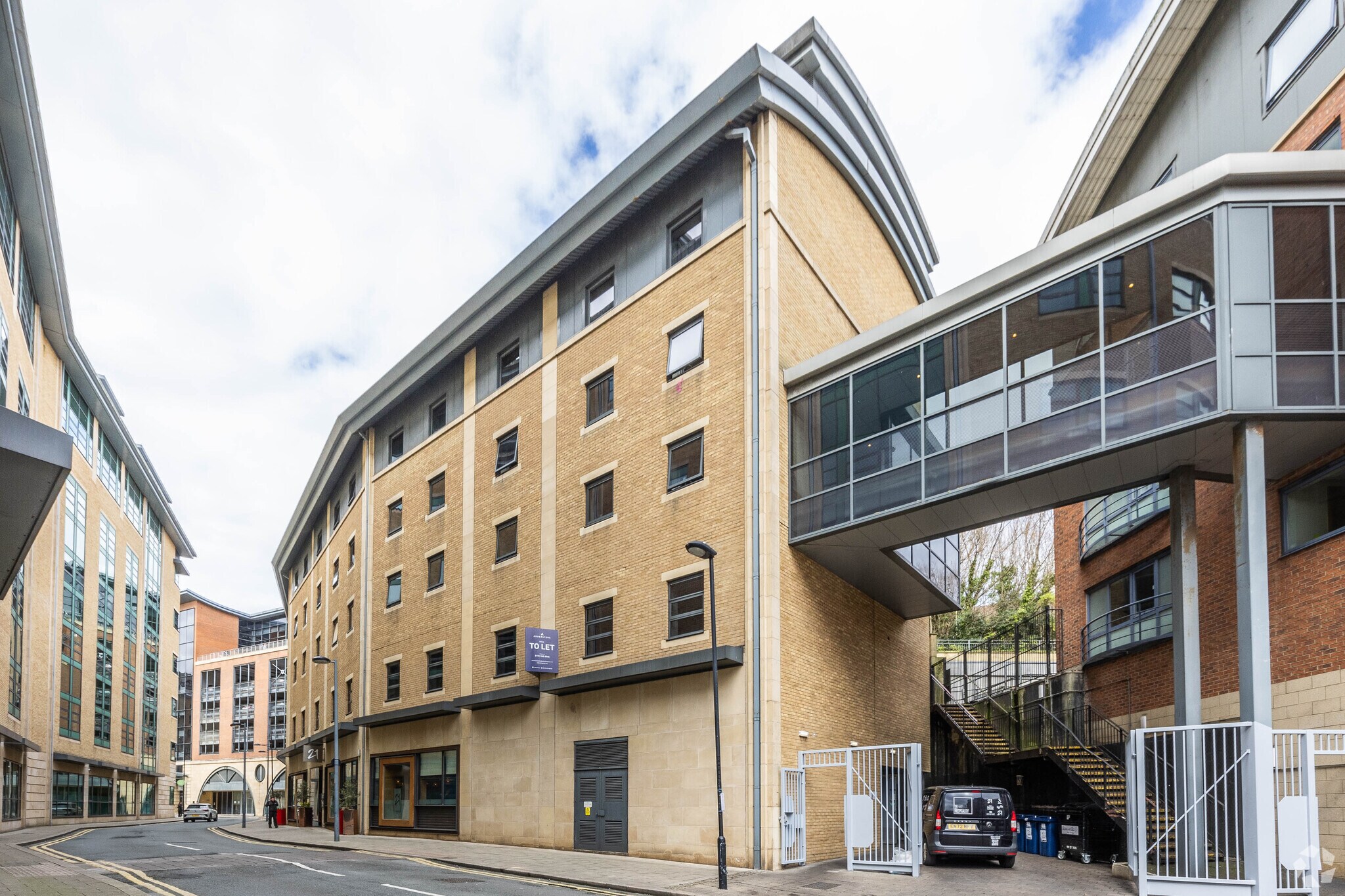 Quayside, Newcastle Upon Tyne for sale Primary Photo- Image 1 of 1