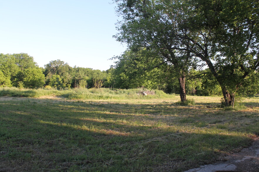 402 Carter Spur, Troy, TX for sale - Building Photo - Image 1 of 4