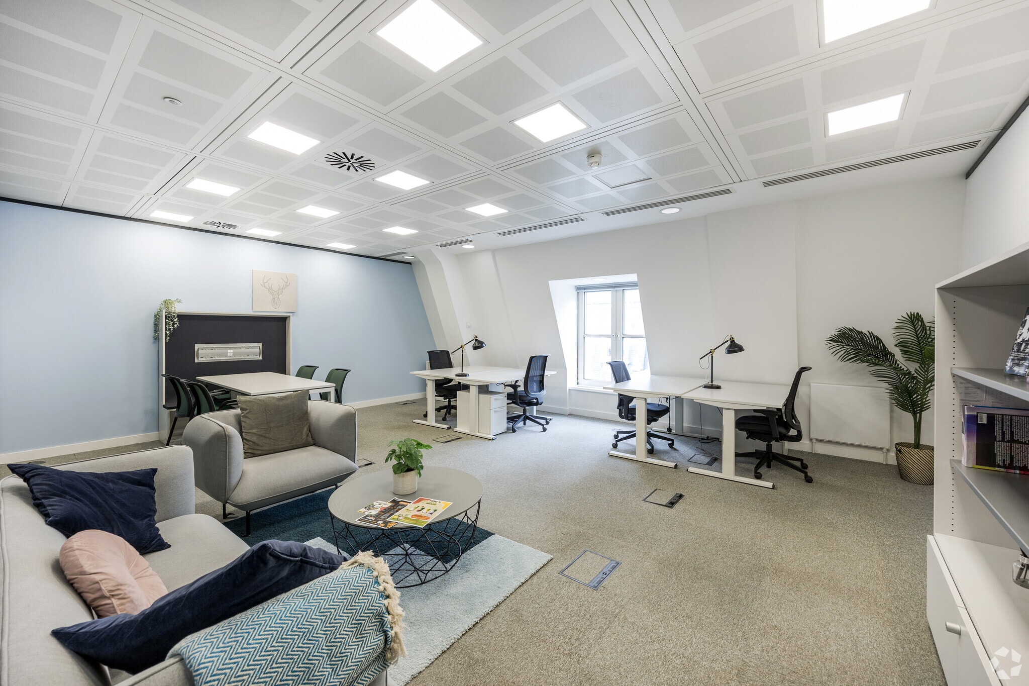 35 New Broad St, London to rent Interior Photo- Image 1 of 1