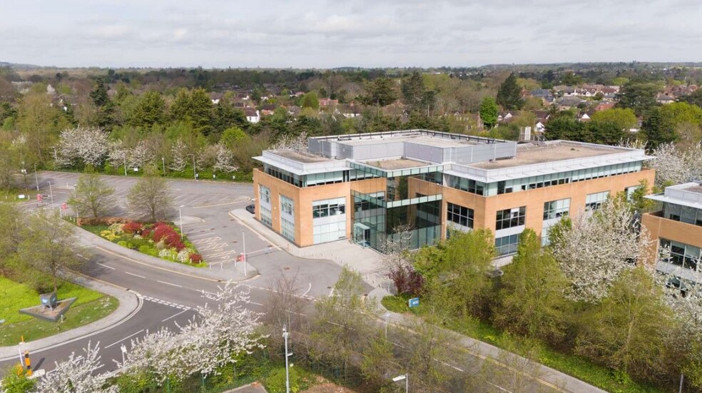 Vanwall Rd, Maidenhead for sale - Building Photo - Image 1 of 1