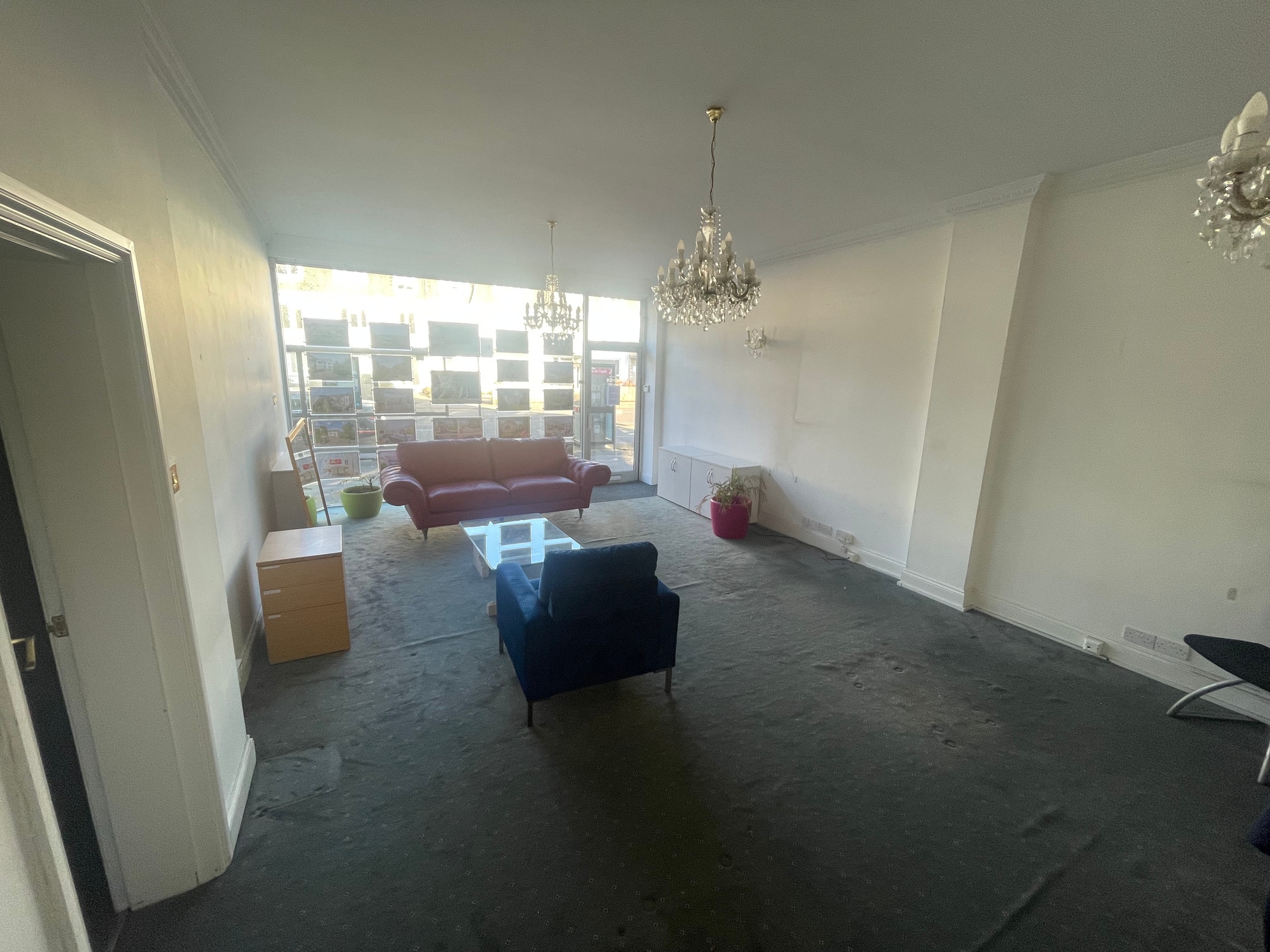 264 Sandbanks Rd, Poole to rent Interior Photo- Image 1 of 4