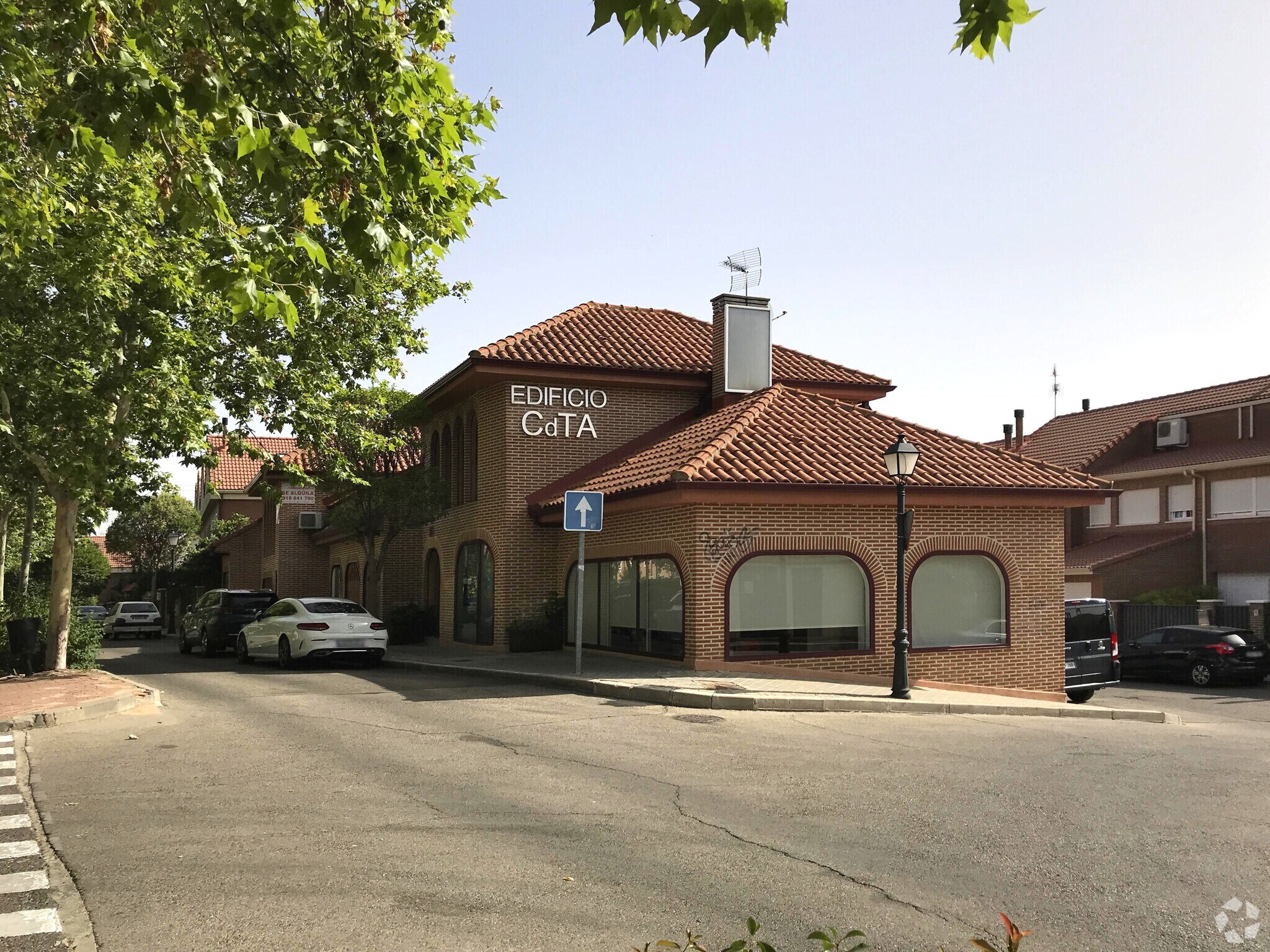 Calle Peñuelas, 1, Daganzo de Arriba, Madrid to rent Primary Photo- Image 1 of 2