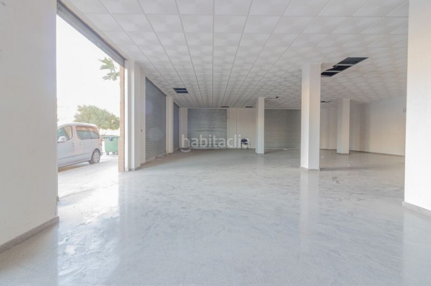 Retail in València for sale Building Photo- Image 1 of 17