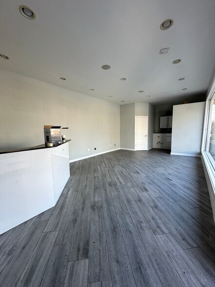 2228 Victory Blvd, Staten Island, NY for sale - Building Photo - Image 1 of 1