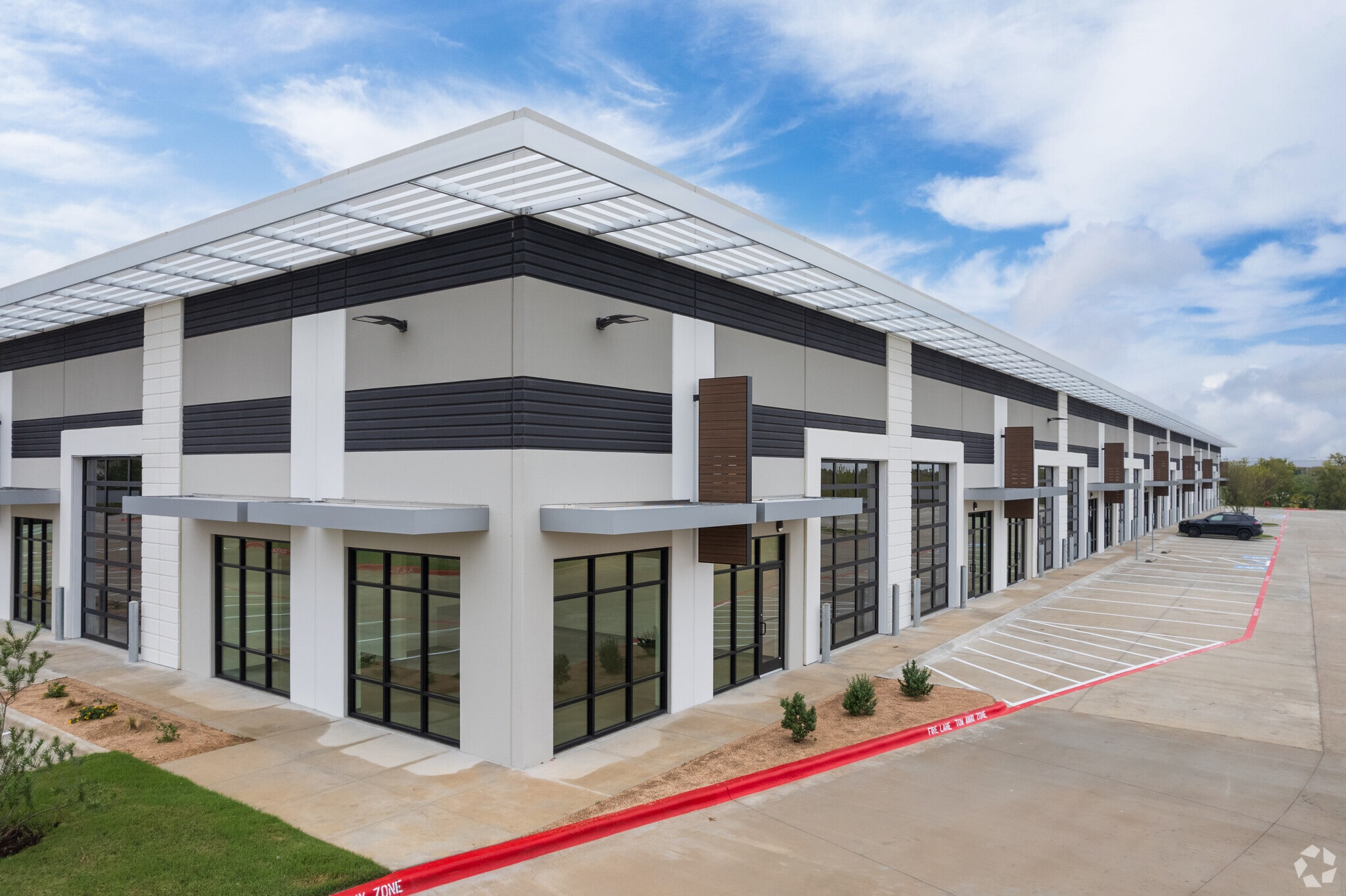 8408 Annalise Dr, Austin, TX to rent Primary Photo- Image 1 of 3