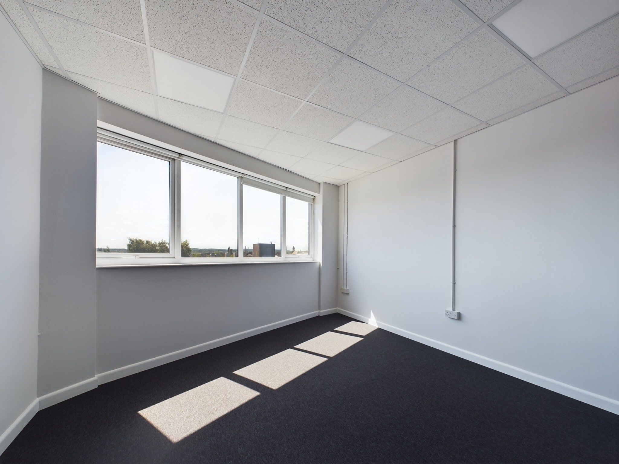 King St, Wigan to rent Interior Photo- Image 1 of 3