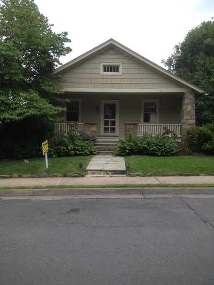 107 W Marshall St, Middleburg, VA for rent - Building Photo - Image 1 of 8