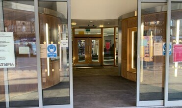 Olympia Cross, Glasgow to rent Building Photo- Image 1 of 3