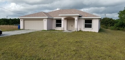 Portfolio of 7 SFH in Lehigh Acres portfolio of 7 properties for sale on LoopNet.co.uk Building Photo- Image 1 of 14