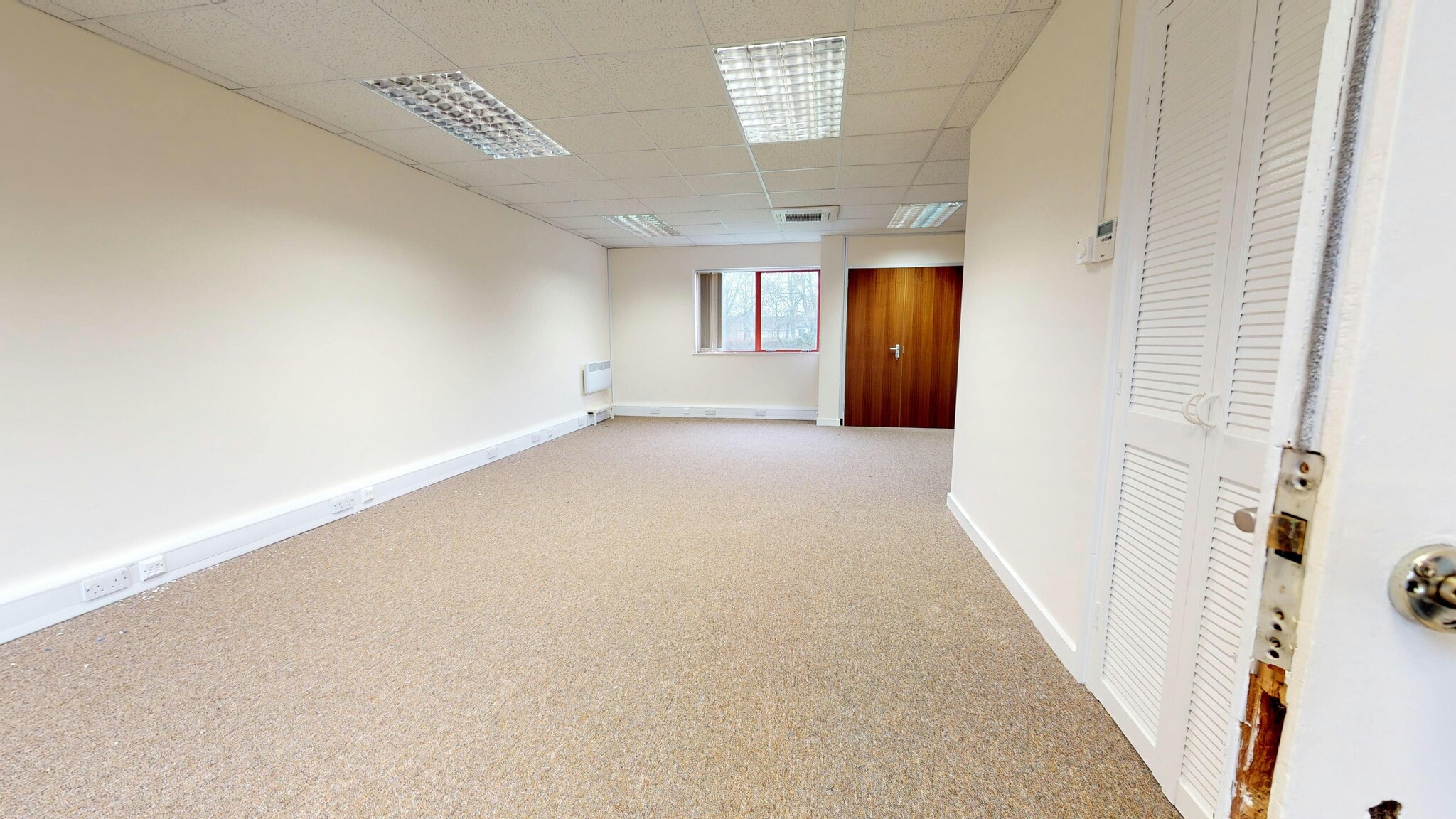 Torwood Clos, Coventry to rent Building Photo- Image 1 of 11