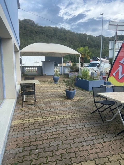 Vente Entrepôt 3 276 m²