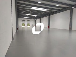More details for 67-69 Rue Des Chardonnerets, Tremblay-en-France - Light Industrial to Rent