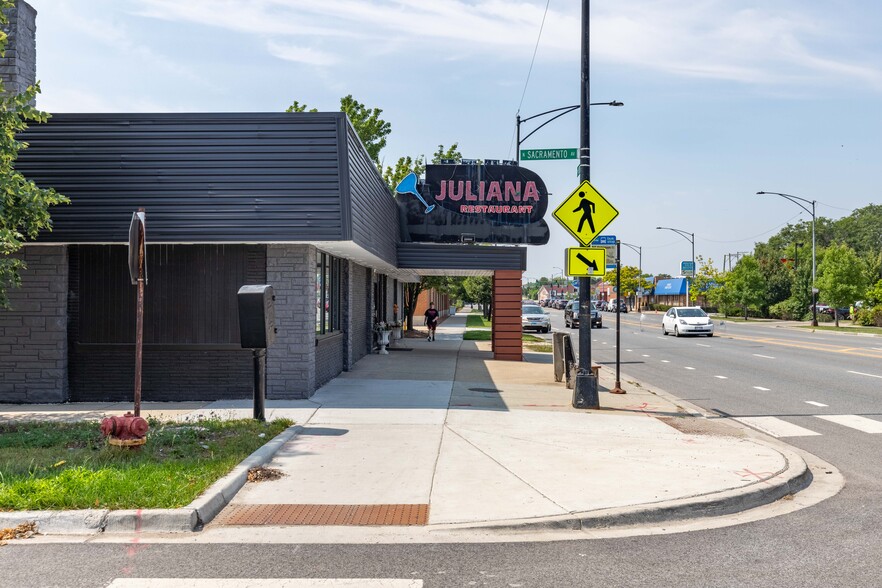 3001 W Peterson, Chicago, IL for sale - Building Photo - Image 1 of 1