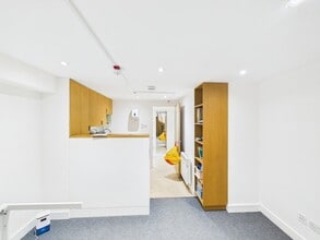 32 Argyle Pl, Edinburgh to rent Interior Photo- Image 1 of 4