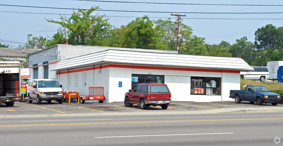 2339 Two Notch Rd, Columbia, SC 29204 Light Industrial for Lease