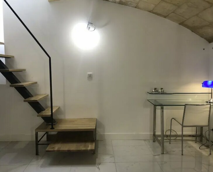 Retail in Bordeaux for sale - Building Photo - Image 2 of 5