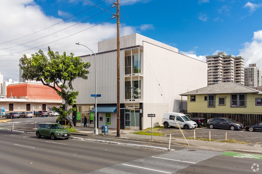 1806 S King St, Honolulu, HI for rent - Building Photo - Image 2 of 11