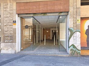 Retail in Tarragona, Tarragona to rent Interior Photo- Image 2 of 24