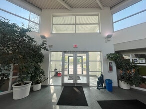 450 Grant St, Akron, OH to rent Building Photo- Image 1 of 10