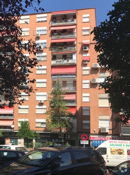 Calle de la Sagra, 5, Leganés, Madrid to rent - Building Photo - Image 1 of 2