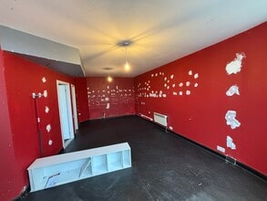 89 Skene Sq, Aberdeen to rent Building Photo- Image 1 of 2