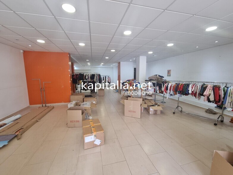Retail in Ontinyent, Valencia to rent - Building Photo - Image 3 of 5