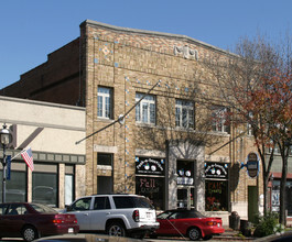 105-107 N Main St, West Bend, WI for sale Primary Photo- Image 1 of 1