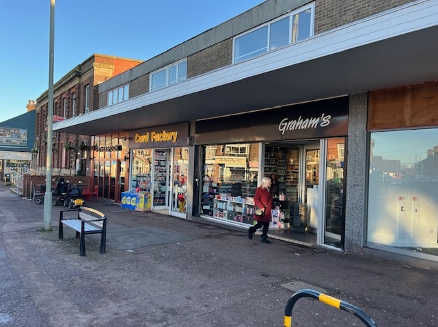 52 Hough Ln, Leyland for sale Primary Photo- Image 1 of 1