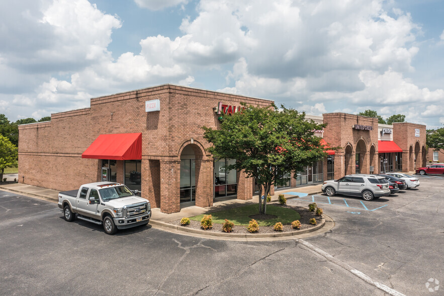 1306 Goodman Rd E, Southaven, MS for rent - Building Photo - Image 3 of 6