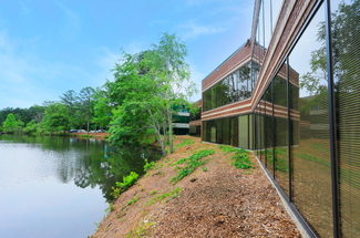 More details for 5880 Live Oak Pkwy, Norcross, GA - Office for Rent