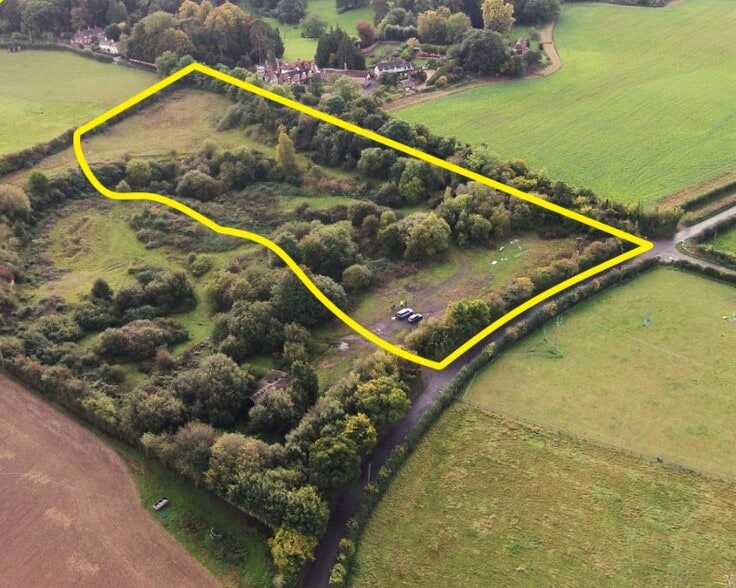 Brocks Ln, Cold Ash for sale - Primary Photo - Image 1 of 1