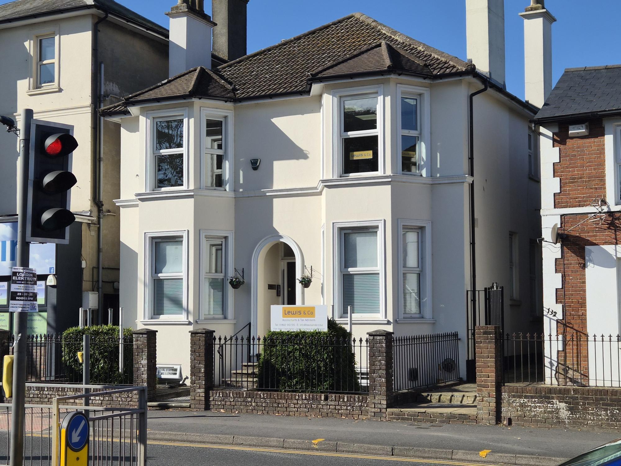 134 London Rd, Southborough for sale Building Photo- Image 1 of 15