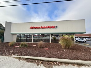 17401 SE McLoughlin Blvd, Milwaukie, OR for rent Building Photo- Image 1 of 11