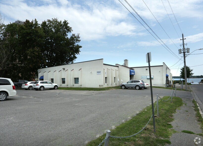 5 Home St, Brockville K6V 0A5 UK