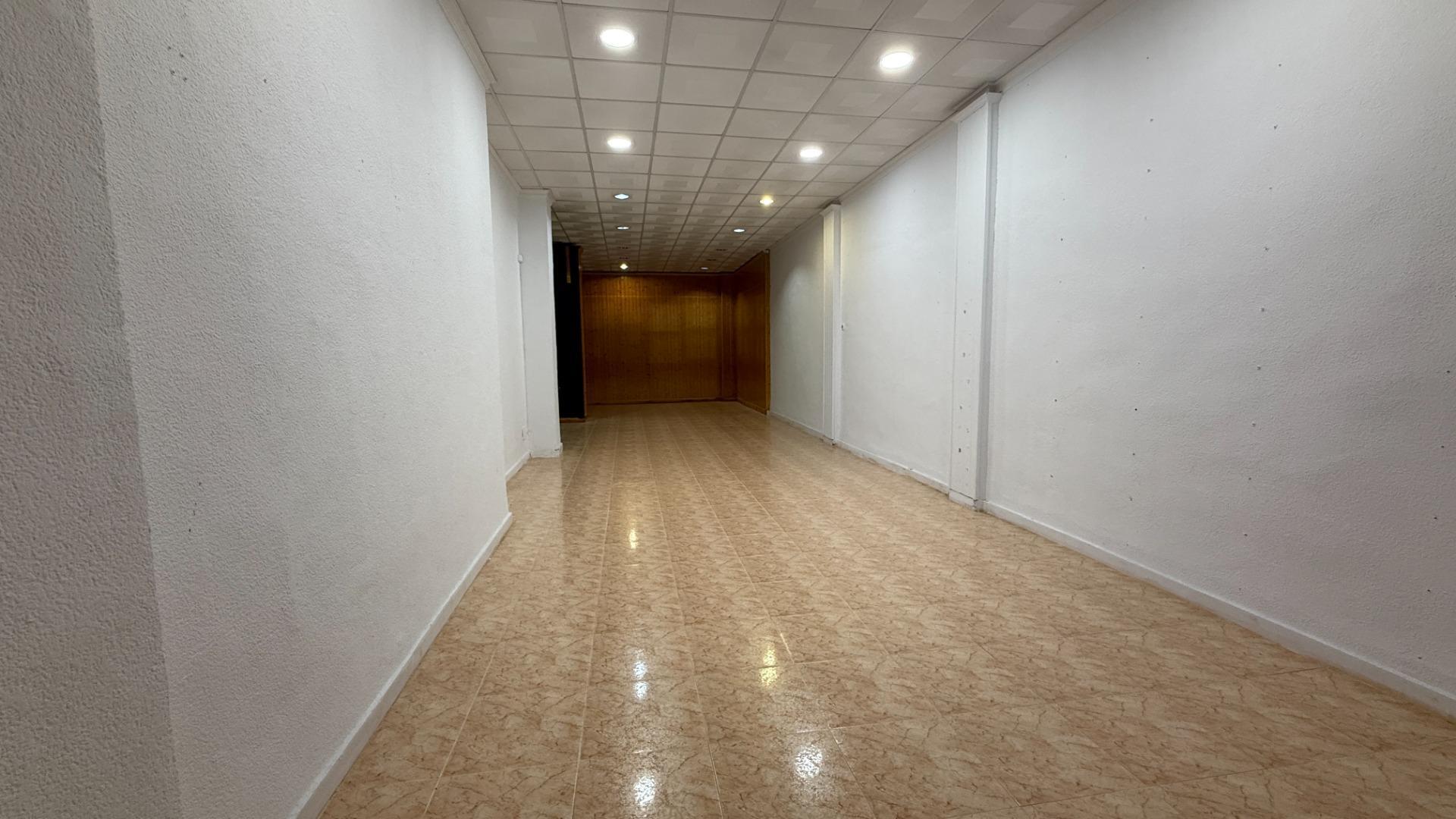 Retail in Cieza for sale Interior Photo- Image 1 of 11