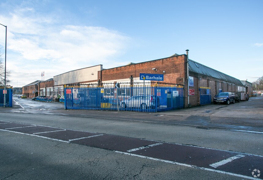 Bescot Cres, Walsall for sale - Primary Photo - Image 1 of 1