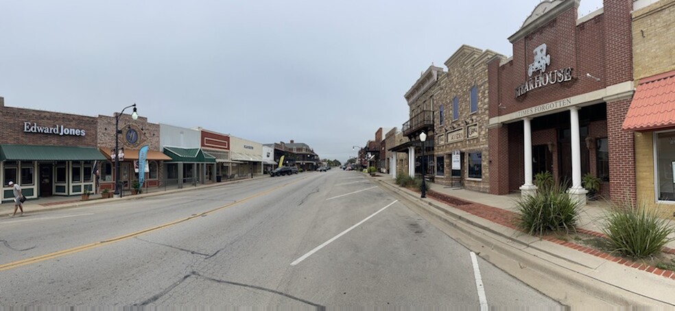 204 Clay St, Nocona, TX for rent - Building Photo - Image 1 of 26