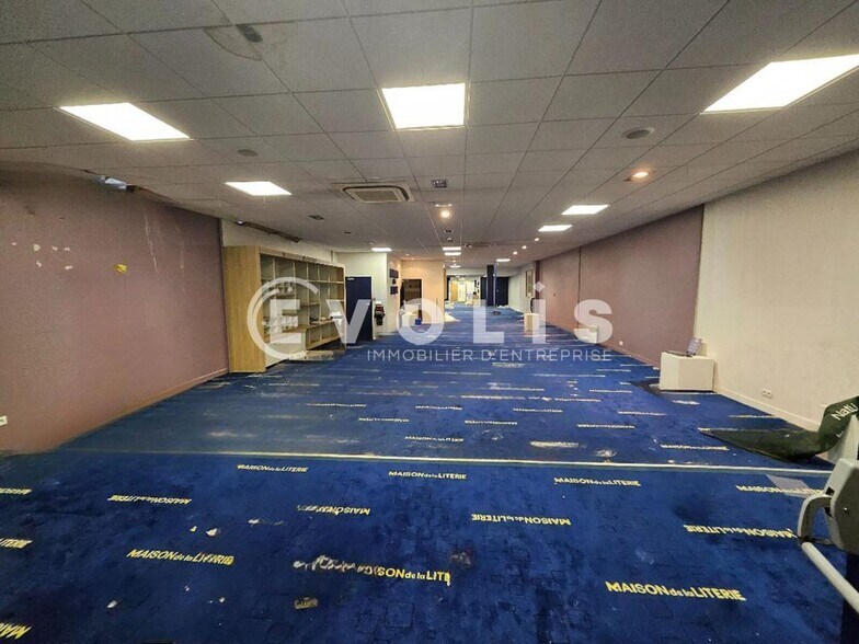 Office in Arcueil for sale - Interior Photo - Image 2 of 20