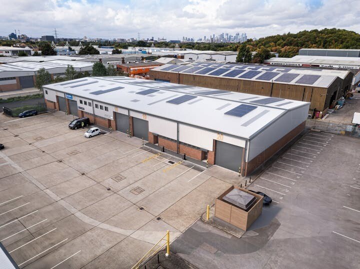 2-10 Eastbury Rd, London to rent - Building Photo - Image 2 of 8