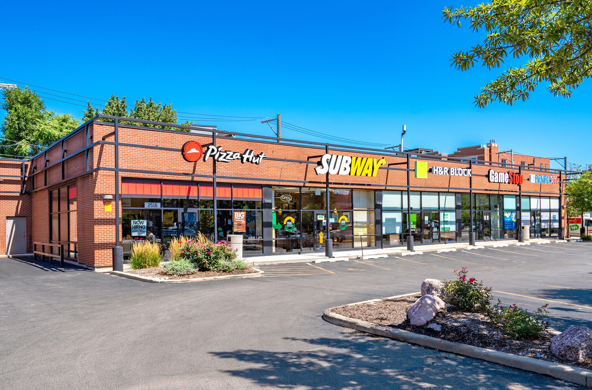 2500 W North Ave, Chicago, IL to rent Building Photo- Image 1 of 7