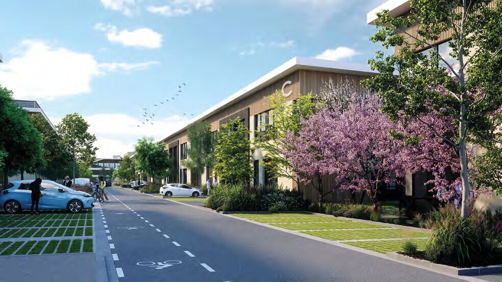 Avenue De La Commune De Paris, Nanterre to rent - Building Photo - Image 2 of 8