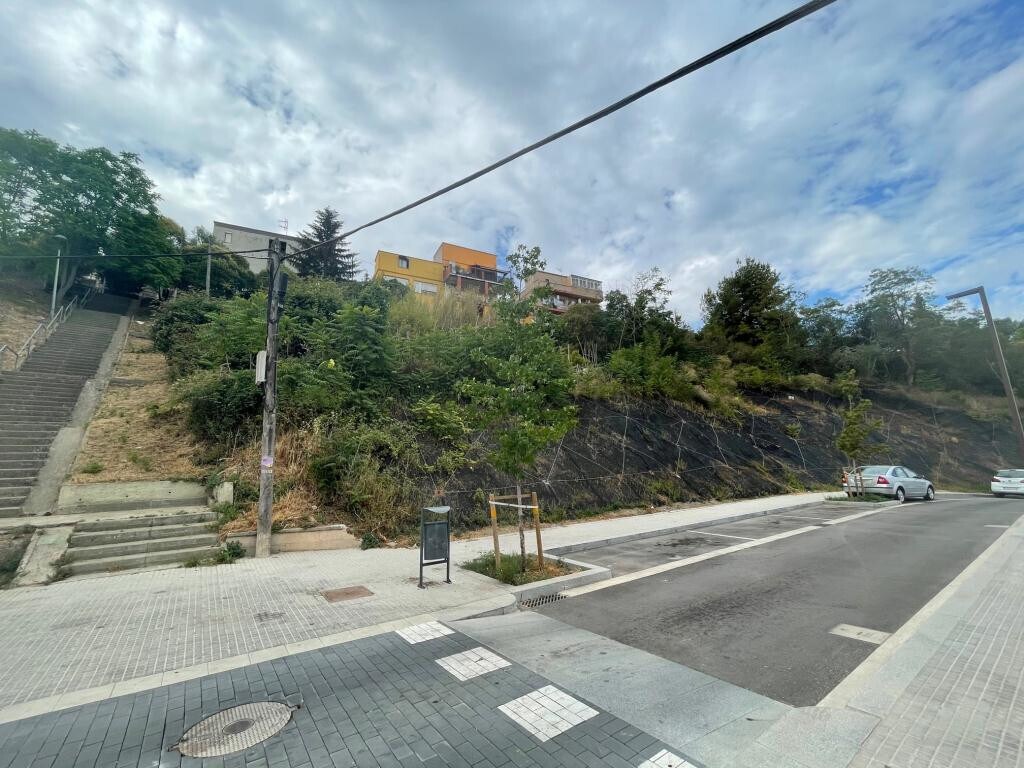 Montañeta en Font Pudenta portfolio of 2 properties for sale on LoopNet.co.uk Building Photo- Image 1 of 6